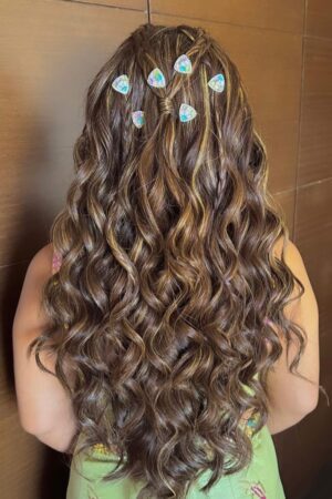 Triangle hair pins