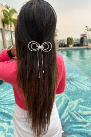 Pearl Studded Stone Knot