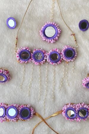 Aadrika floral set