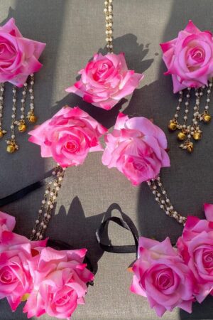 Aamani floral set
