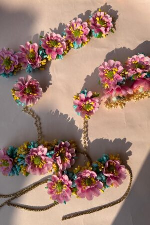 Anvi floral set