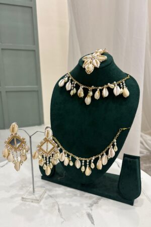 Carapace Embroidered Jewellery