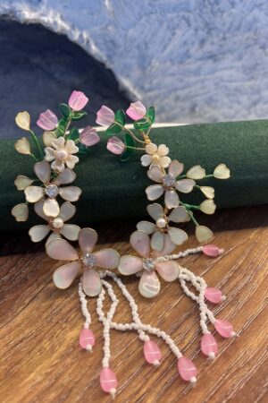 Floral hairbrooch