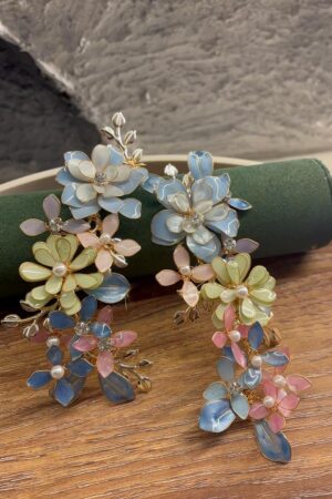Rainbow blossom hairbrooch